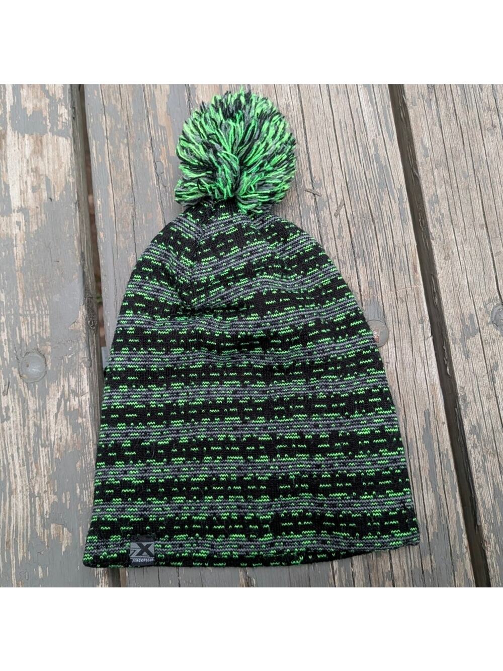 ZeroXposur Black Green Knit Pom Beanie Winter Hat